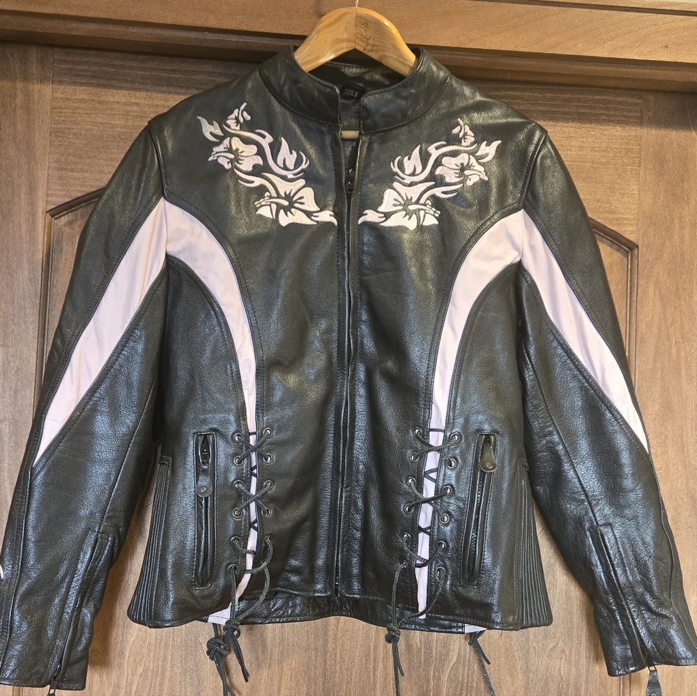 Xelement Womens Leather Biker Jacket EUC!